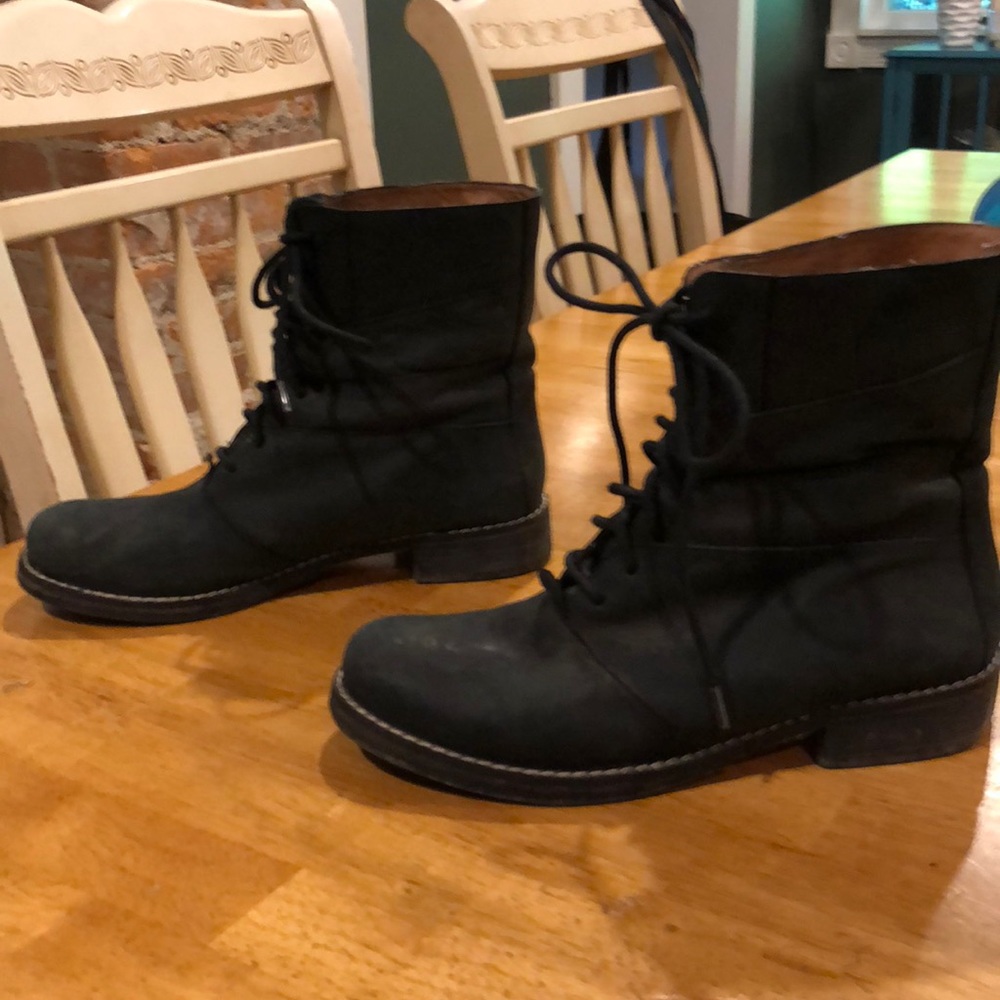 Boots ankle length